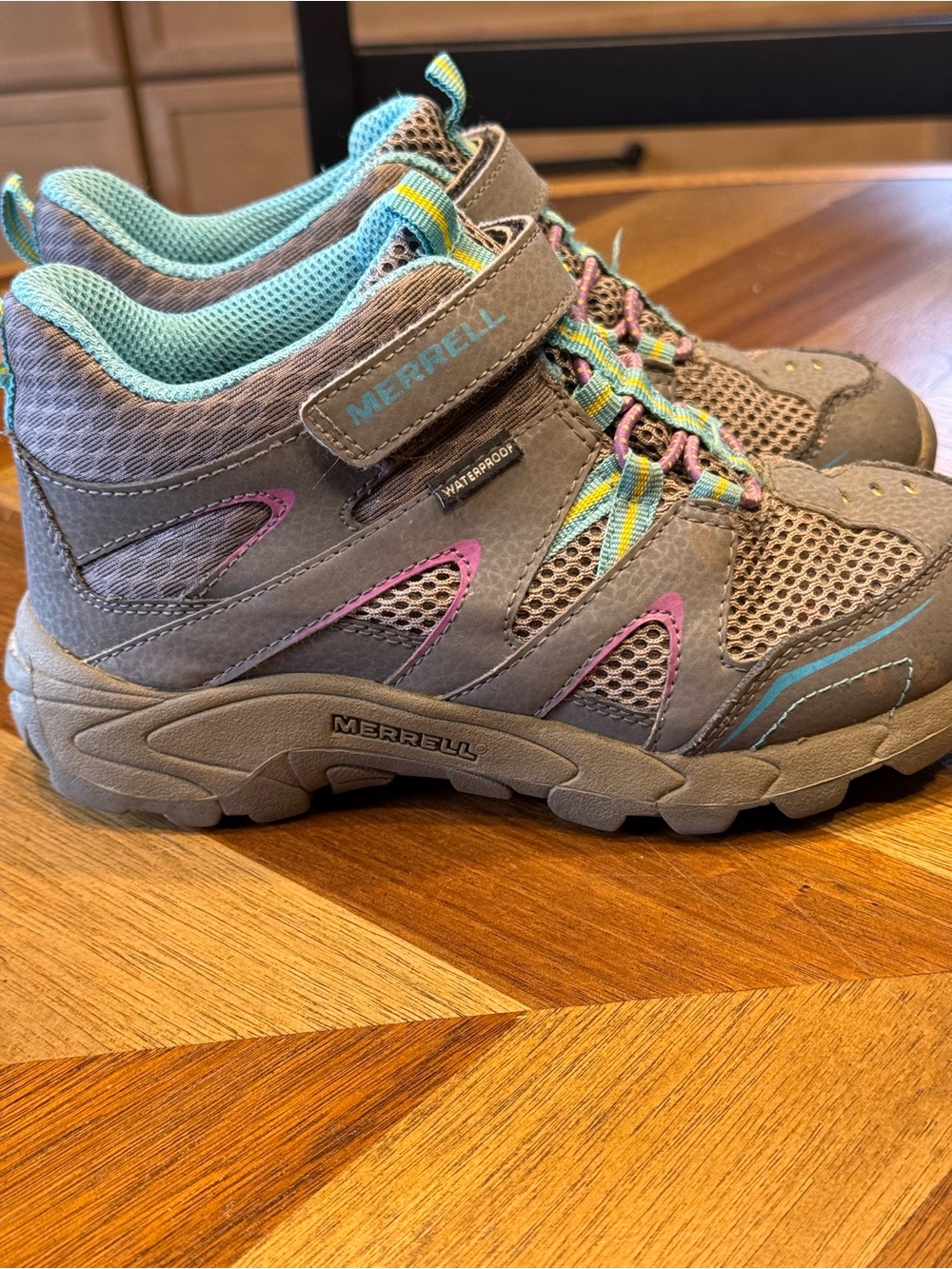 Merrell Girls Hilltop Leather Hiking Boots Waterproof Gray